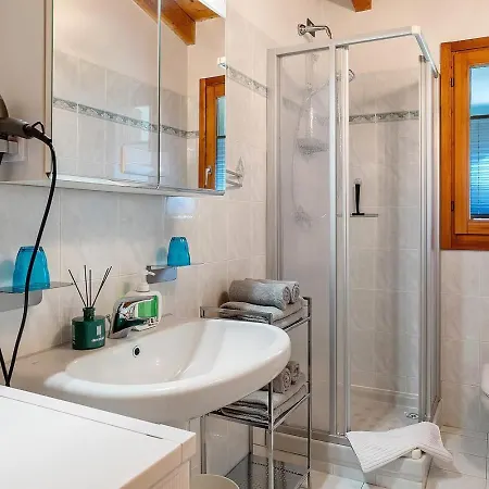 Dina - Garten, Klima, Pool, Parkplatz, Wifi Διαμέρισμα