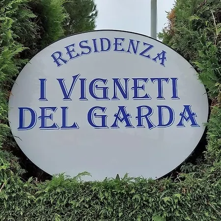 Apartment Dina - Garten, Klima, Pool, Parkplatz, Wifi Lazise