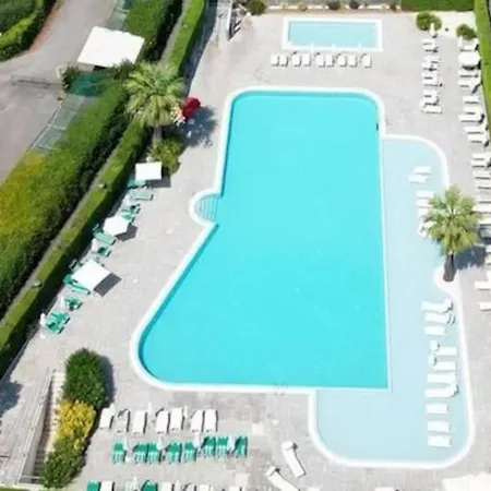 Dina - Garten, Klima, Pool, Parkplatz, Wifi Lazise