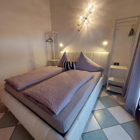 Apartment Dina - Garten, Klima, Pool, Parkplatz, Wifi Lazise