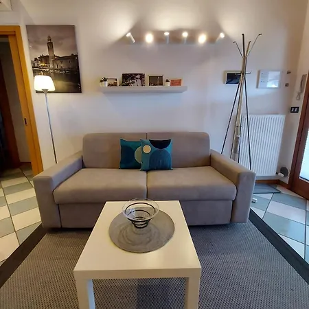 Dina - Garten, Klima, Pool, Parkplatz, Wifi * Lazise