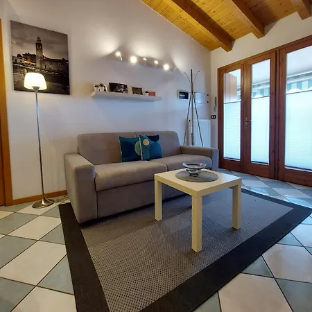 Dina - Garten, Klima, Pool, Parkplatz, Wifi *