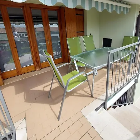 Apartment Dina - Garten, Klima, Pool, Parkplatz, Wifi Lazise