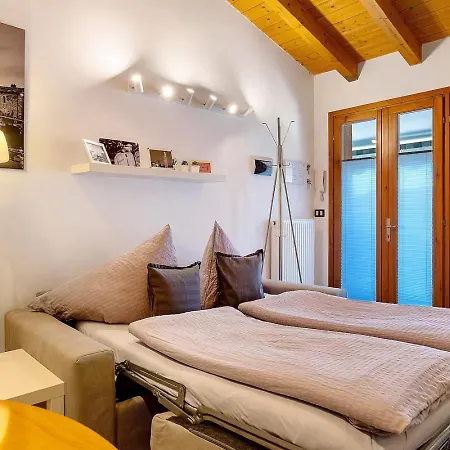 Dina - Garten, Klima, Pool, Parkplatz, Wifi Apartment Lazise